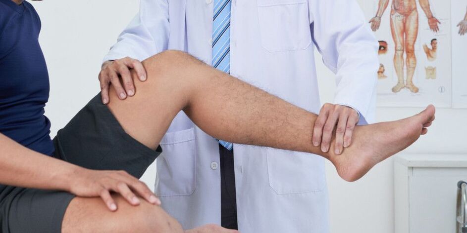 Εξέταση γόνατος στο γιατρό